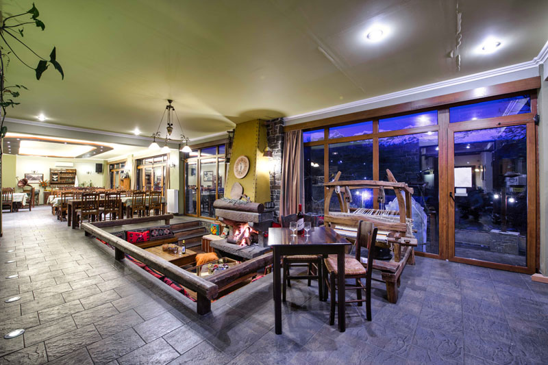 ξενοδοχείο τελωνείο στα Τζουμέρκα